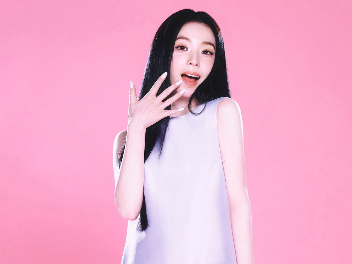 Red Velvet's IRENE on going solo, trusting herself & meeting